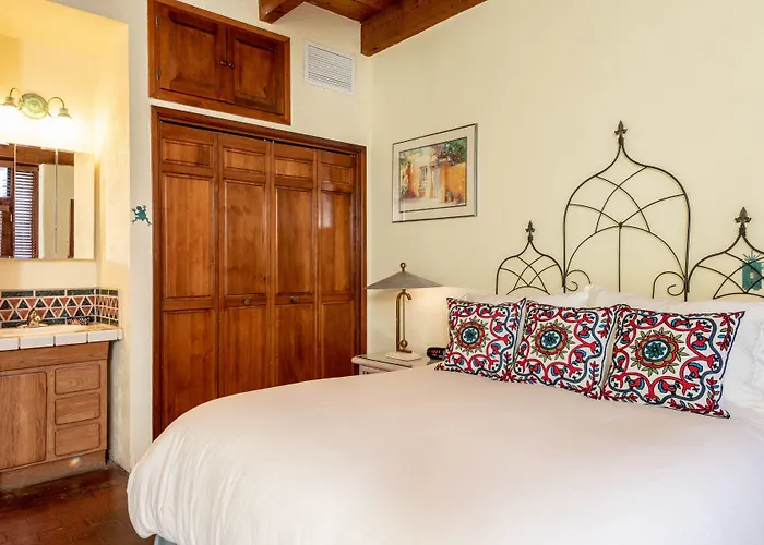 Adobe Rose 3*