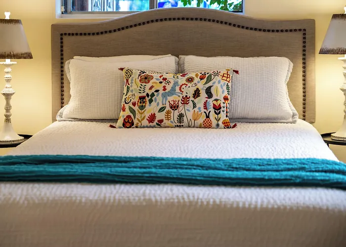 Adobe Rose Bed & Breakfast